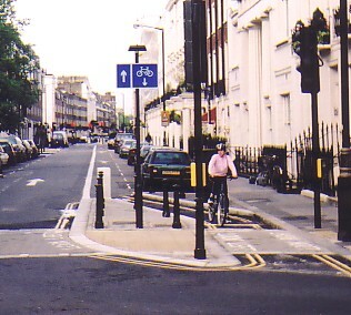 The photo for Circle Line South Quietway in Westminster.